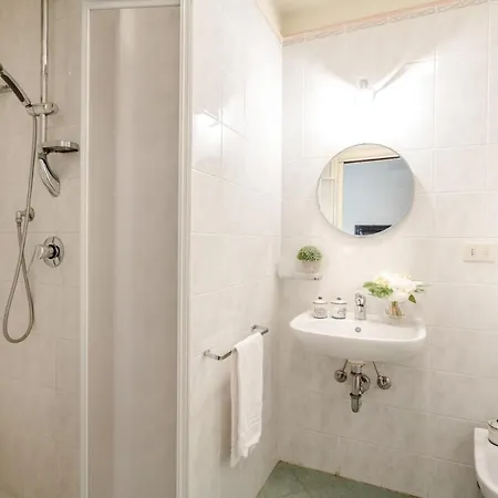 דירה Casa Simonetta, Modern And Antique Ground Floor Inside The Walls Of *