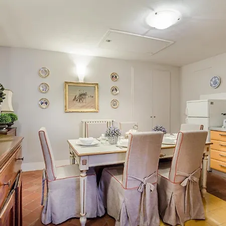 Casa Simonetta, Modern And Antique Ground Floor Inside The Walls Of דירה *
