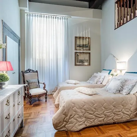 דירה Casa Simonetta, Modern And Antique Ground Floor Inside The Walls Of לוקה