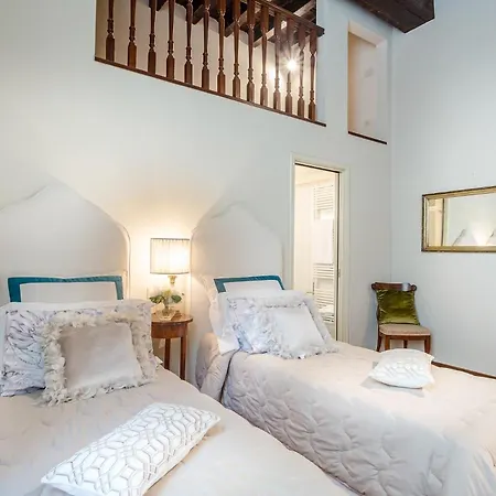 Casa Simonetta, Modern And Antique Ground Floor Inside The Walls Of 卢卡